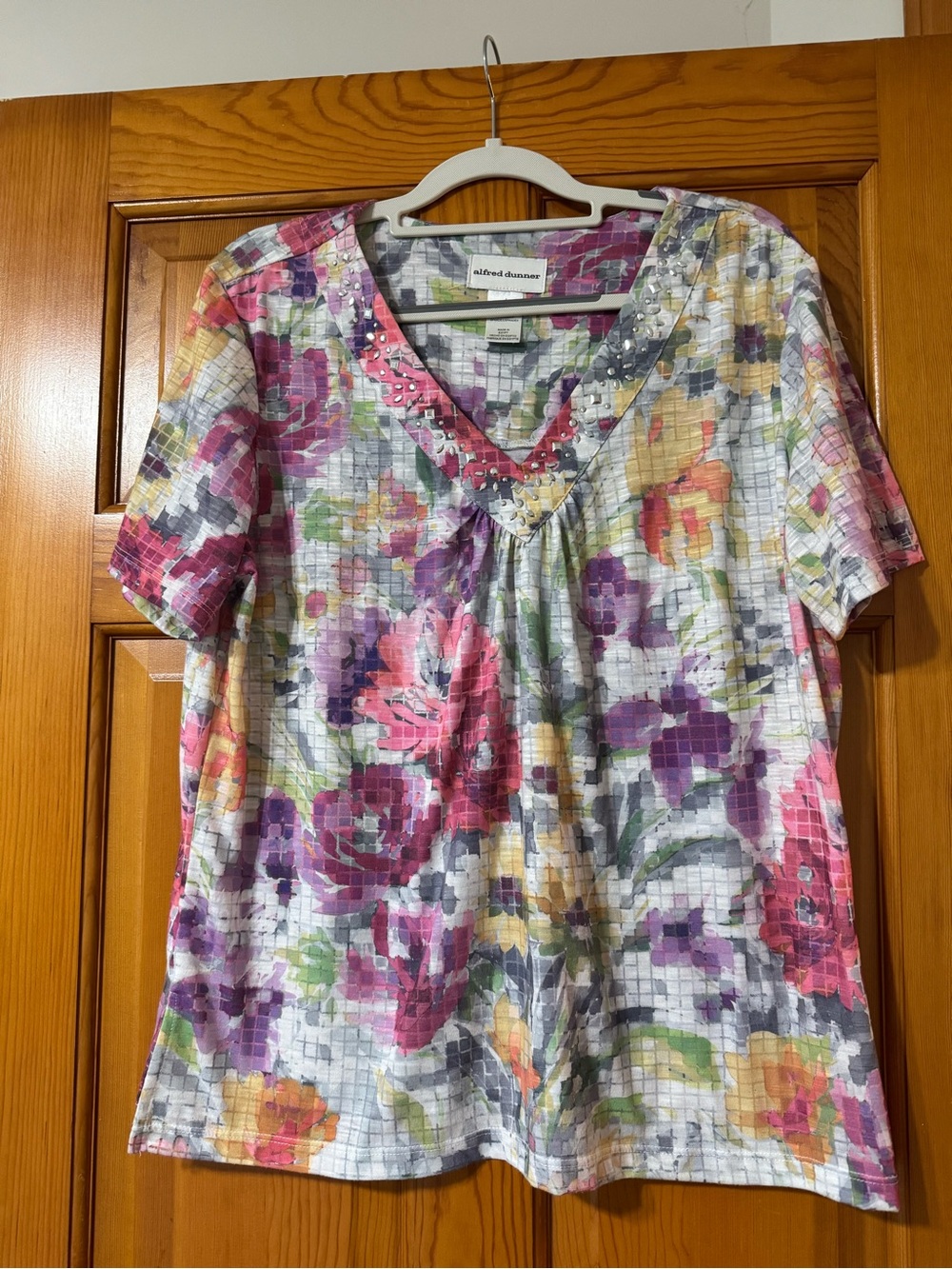 Alfred Dunner Multicolor Floral V-Neck Short Sleeve Top